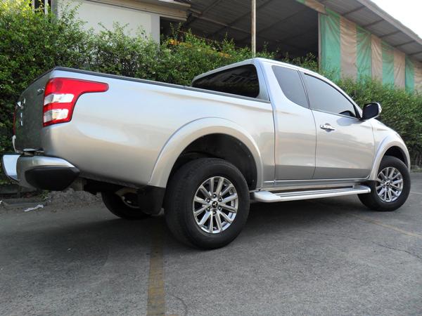 MITSUBISHI Triton 2017