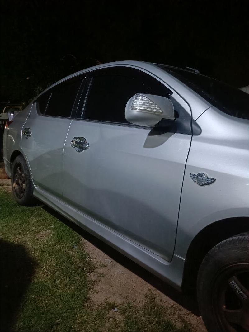 NISSAN Almera 1.2VL 2013