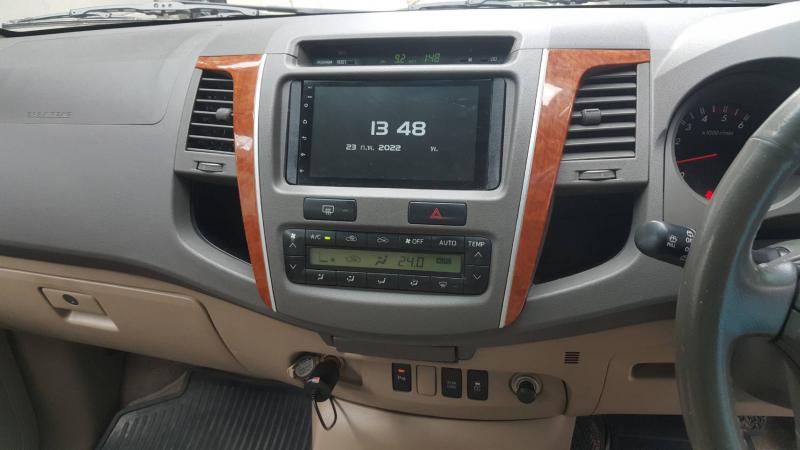 TOYOTA Fortuner 2010