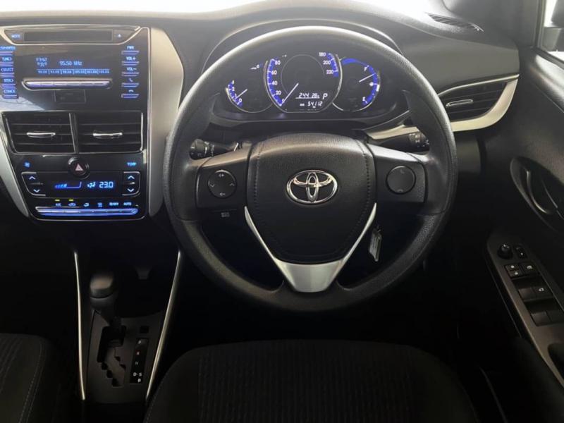 TOYOTA YARIS 1.2 E 2018