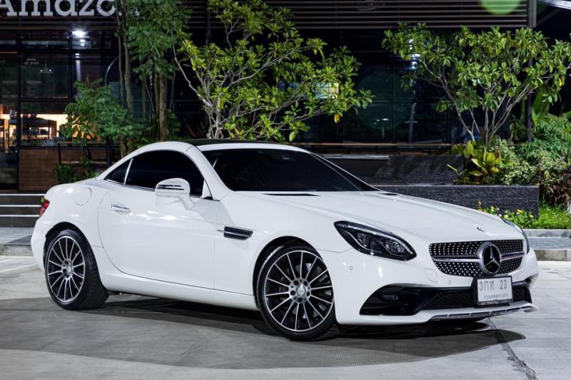 BENZ SLC300 2017