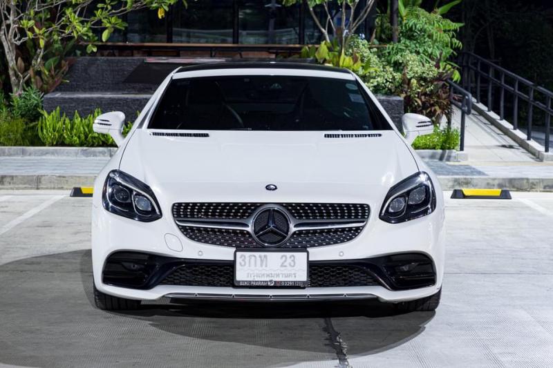 BENZ SLC300 2017