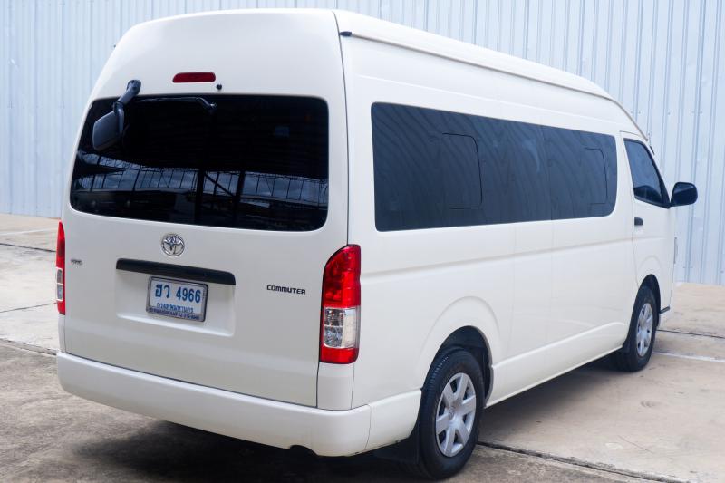 TOYOTA COMMUTER 3.0 2016