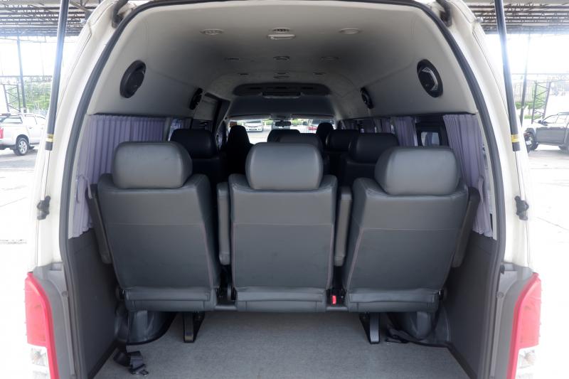 TOYOTA COMMUTER 3.0 2016