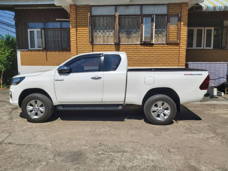 TOYOTA Hilux Revo 2018