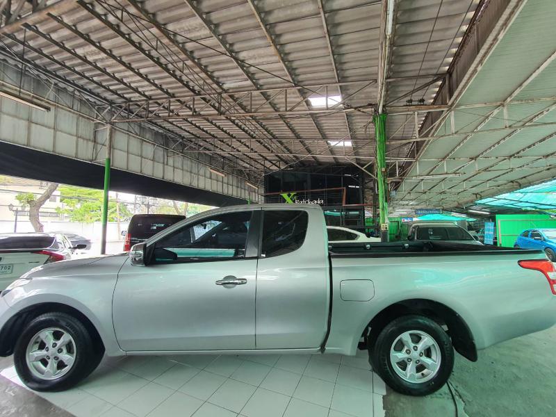 MITSUBISHI Triton 2.5GLX 2015