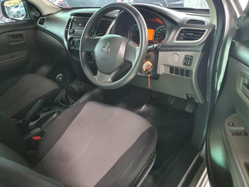 MITSUBISHI Triton 2.5GLX 2015