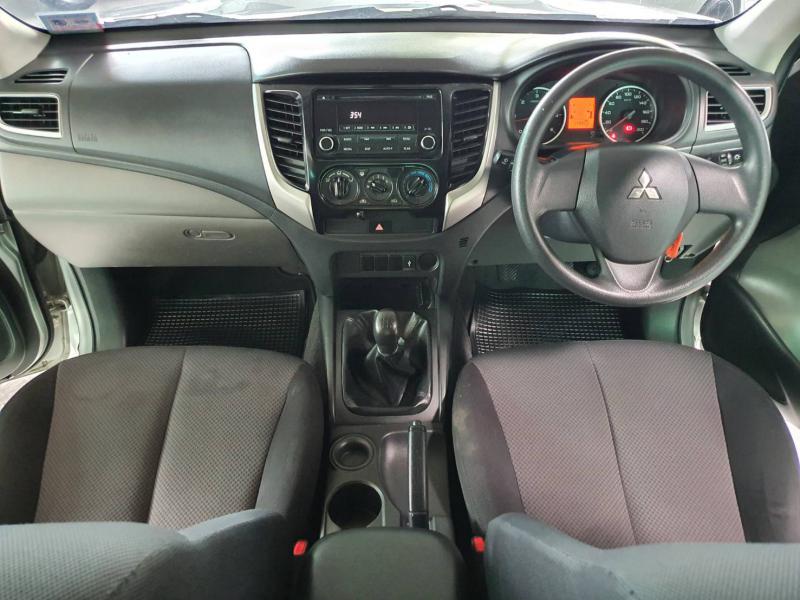 MITSUBISHI Triton 2.5GLX 2015