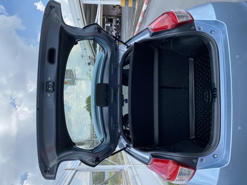 TOYOTA Yaris 1.2E 2014