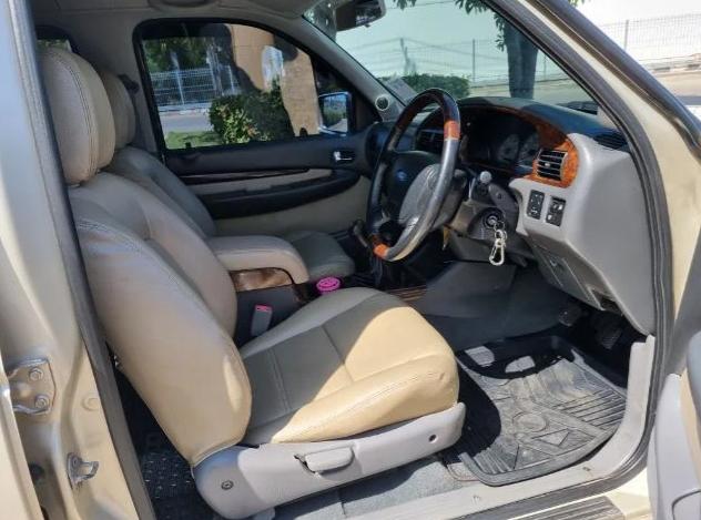 FORD Everest 2003
