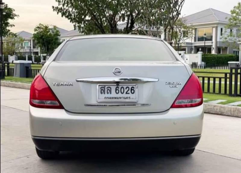 NISSAN Teana 2005