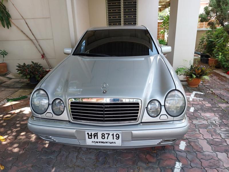 BENZ E230 1996