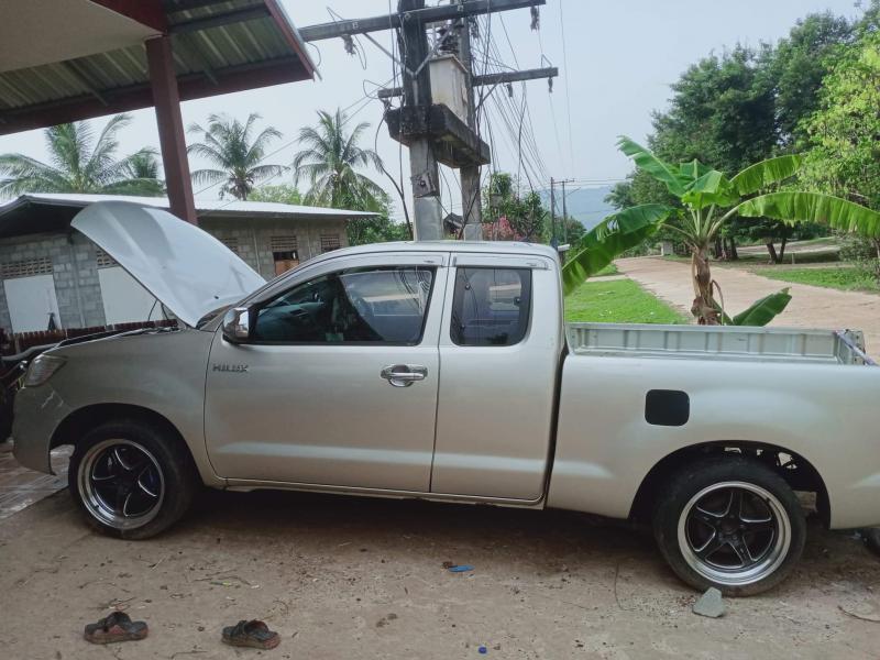 TOYOTA Toyota Hilux vigo 2012