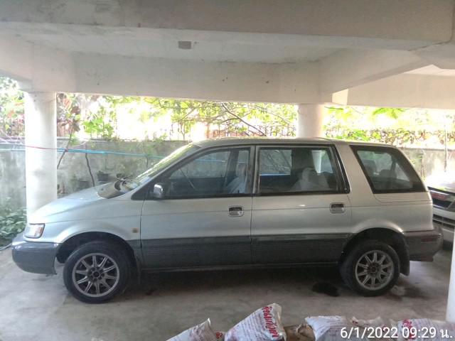 MITSUBISHI Spacewagon 1993