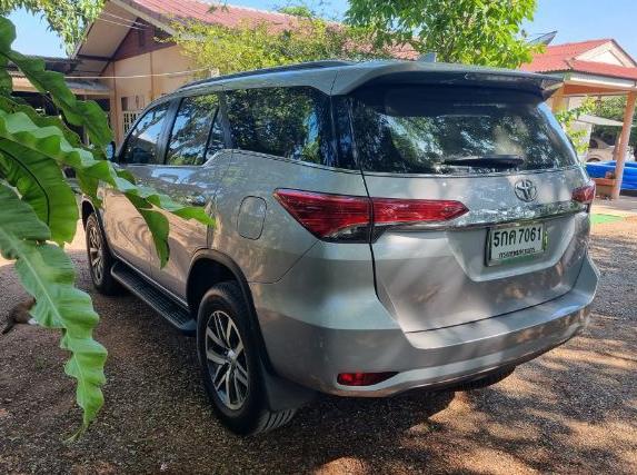 TOYOTA Fortuner 2.4V Navi 2016