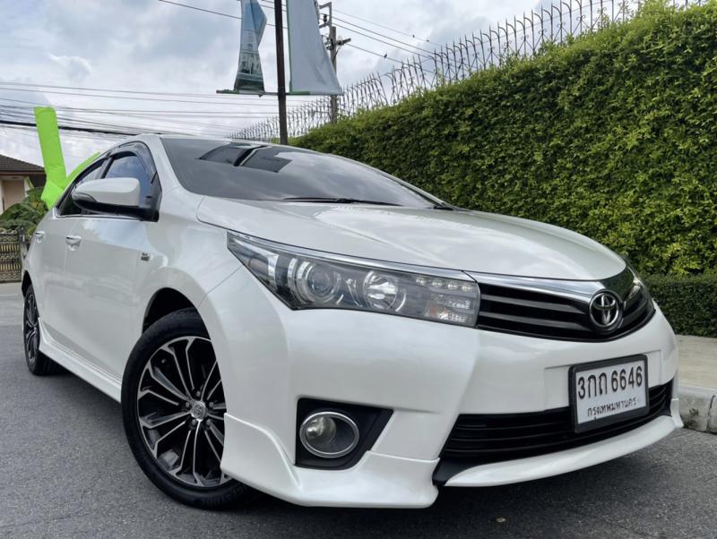 TOYOTA altis 2014