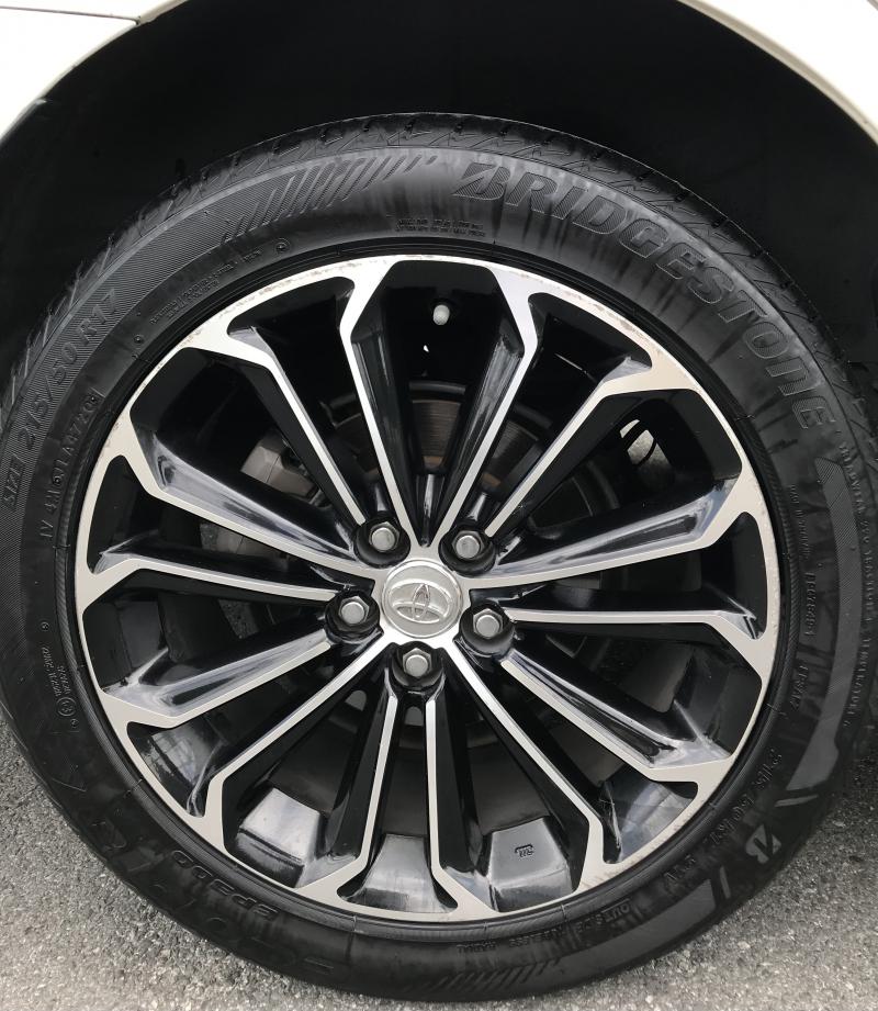 TOYOTA altis 2014