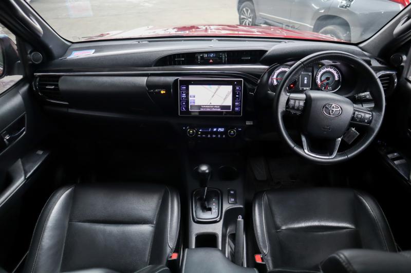 TOYOTA HILUX REVO D-CAB 2020