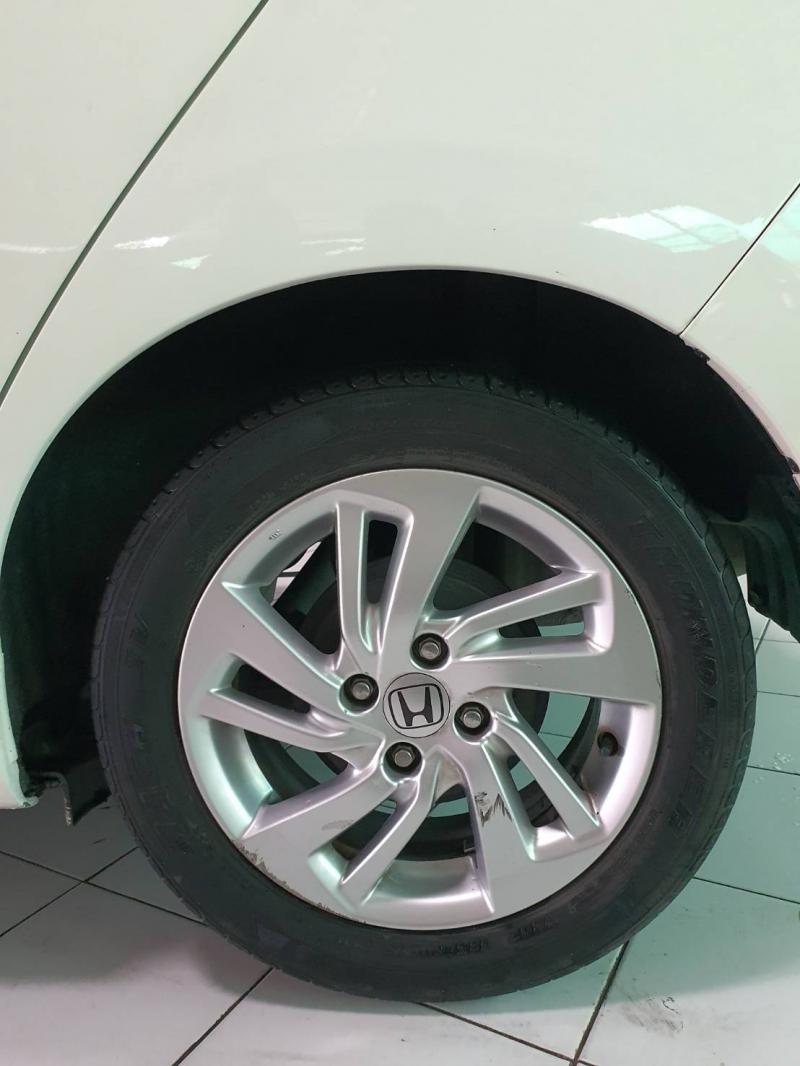 HONDA Jazz 1.5V 2014
