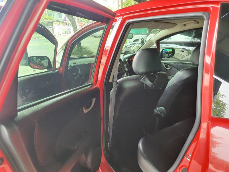 HONDA Jazz 1.5V 2013