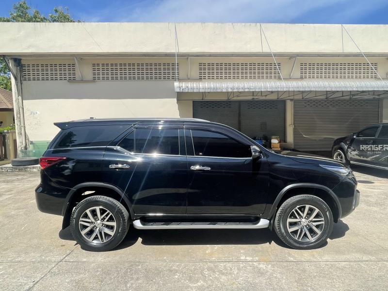 TOYOTA Fortuner 2018