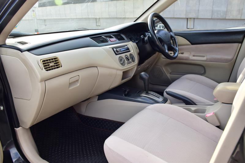 MITSUBISHI NEW LANCER  2009