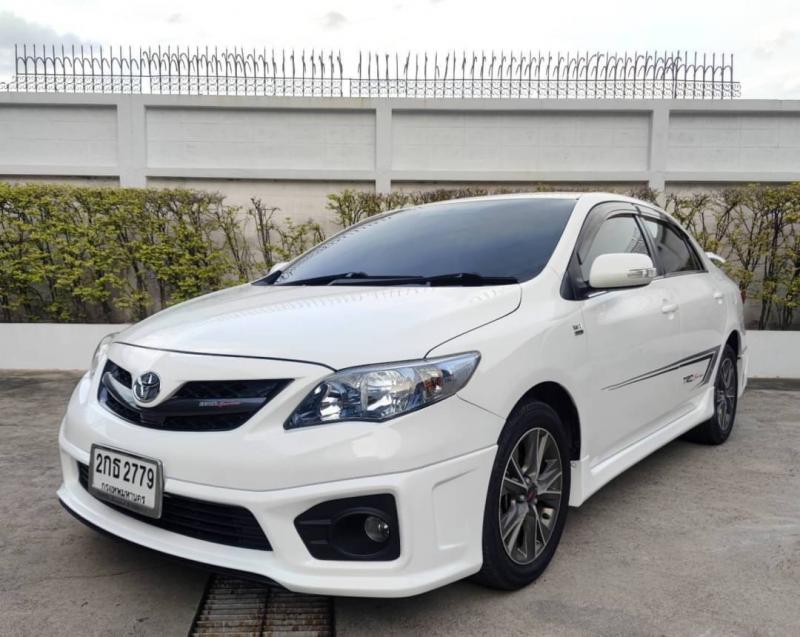 TOYOTA ALTIS  2013