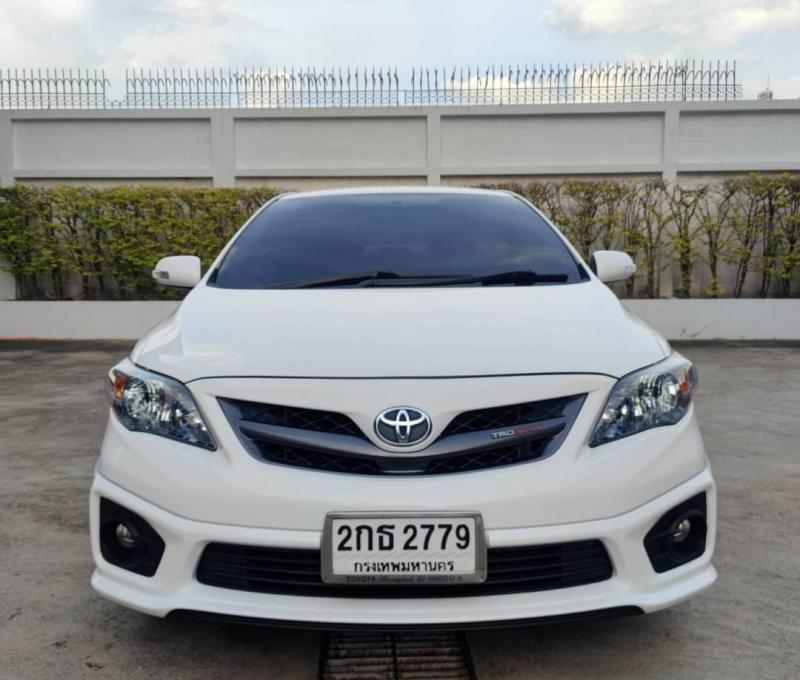 TOYOTA ALTIS  2013