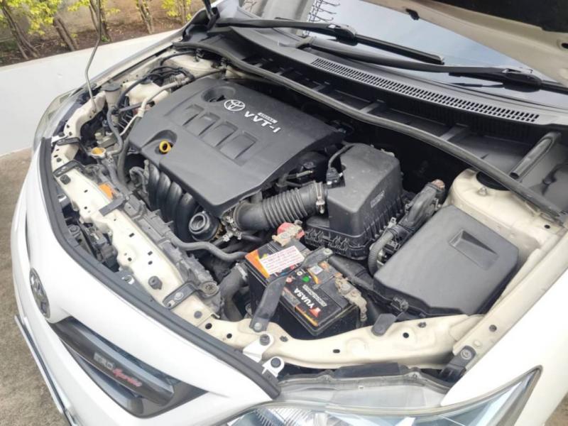 TOYOTA ALTIS 2013