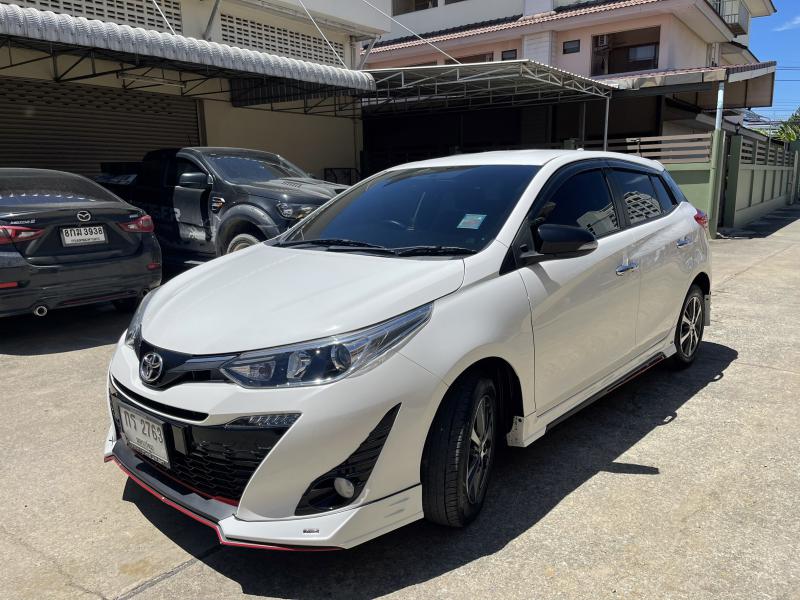 TOYOTA yaris 2019