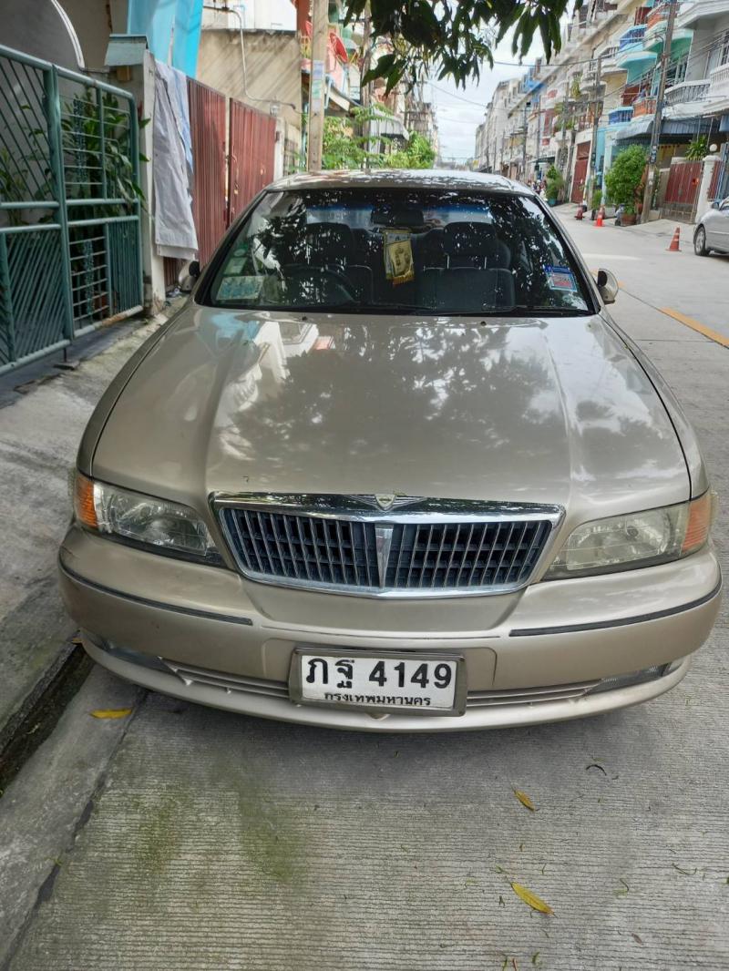 NISSAN A32 2001