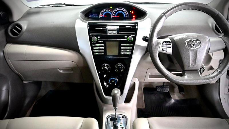 TOYOTA Vios 1.5G 2013