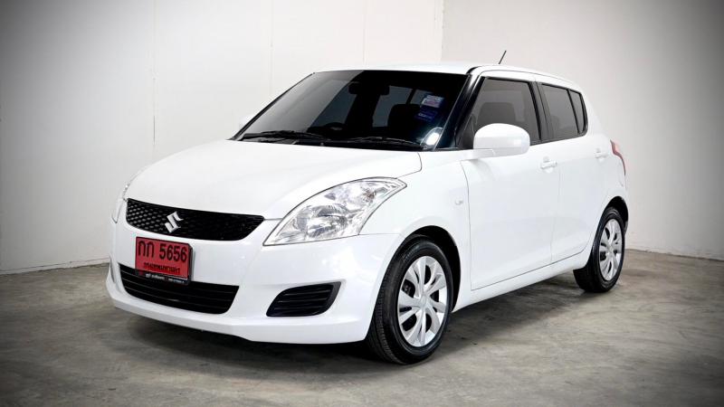 SUZUKI Swift 2015