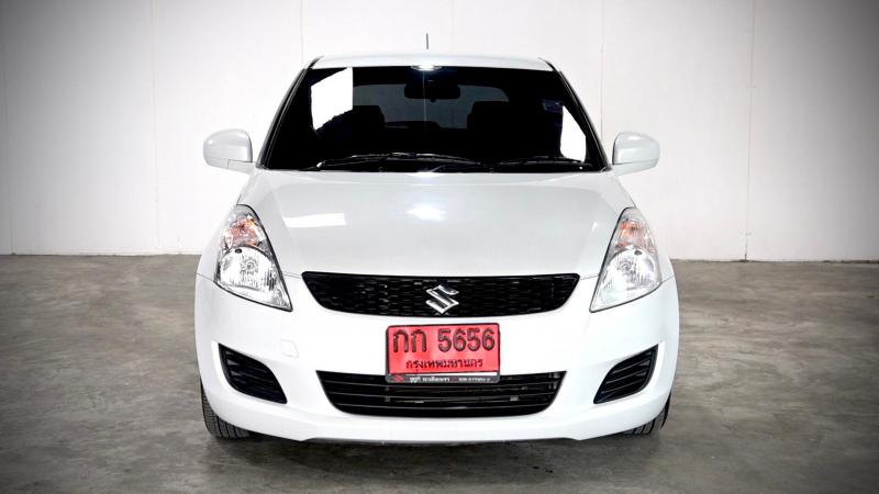 SUZUKI Swift 2015