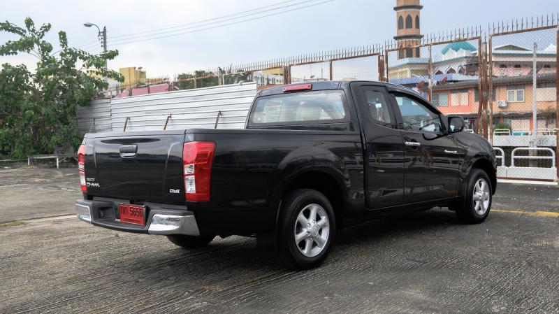 ISUZU DMAX 2.5L 2014