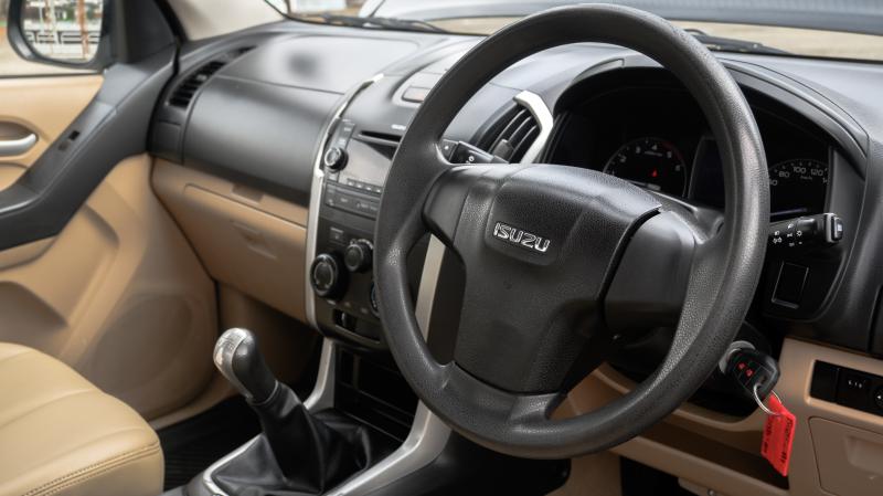 ISUZU DMAX 2.5L 2014