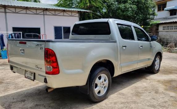 TOYOTA Hilux Vigo 2.7 E 2011