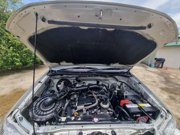 TOYOTA Hilux Vigo 2.7 E 2011