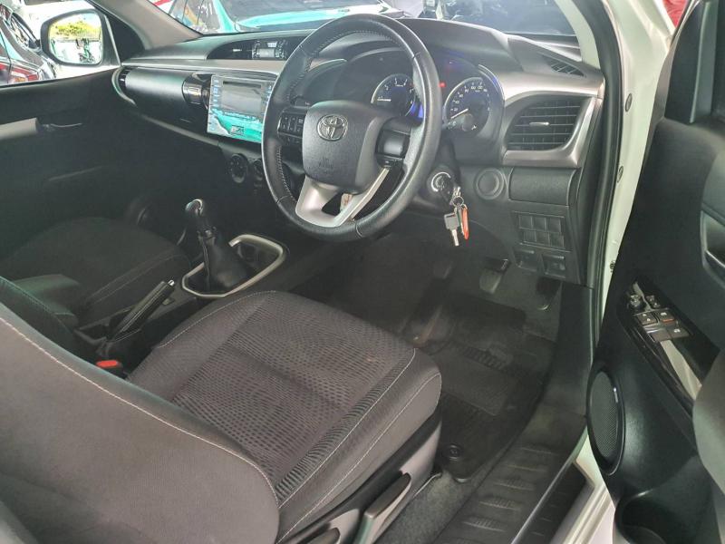 TOYOTA Hilux Revo 2.4E 2018