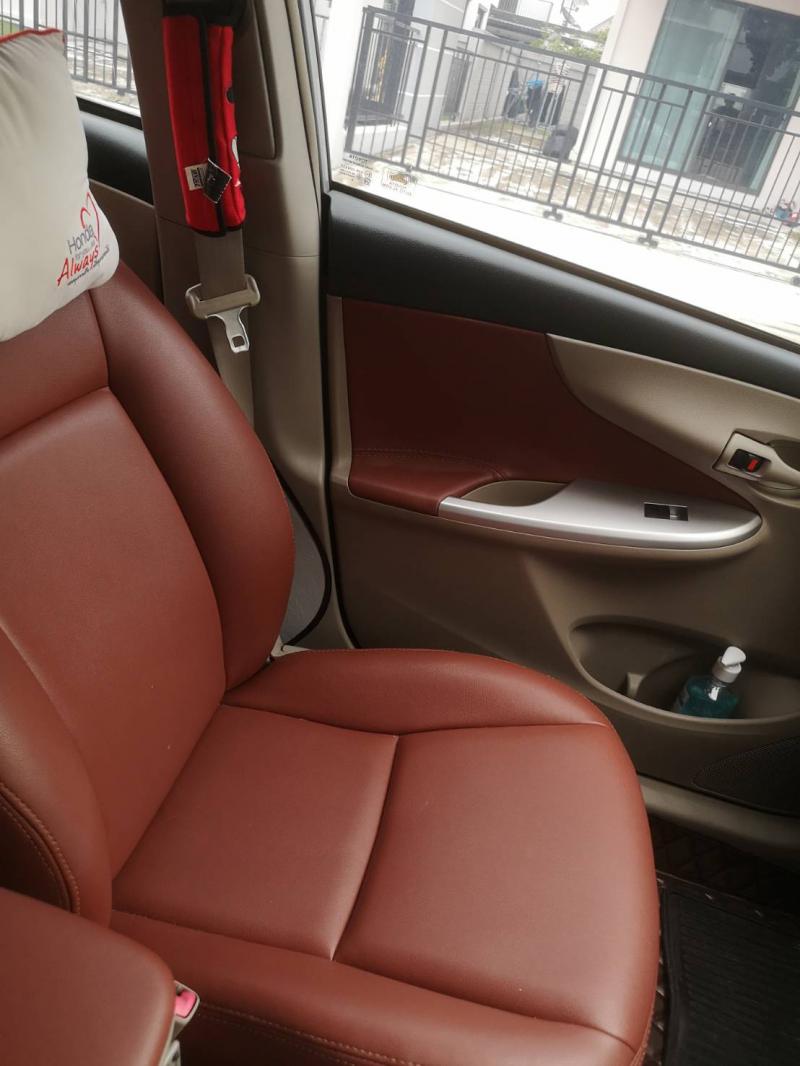 TOYOTA Altis 1.8 E 2012