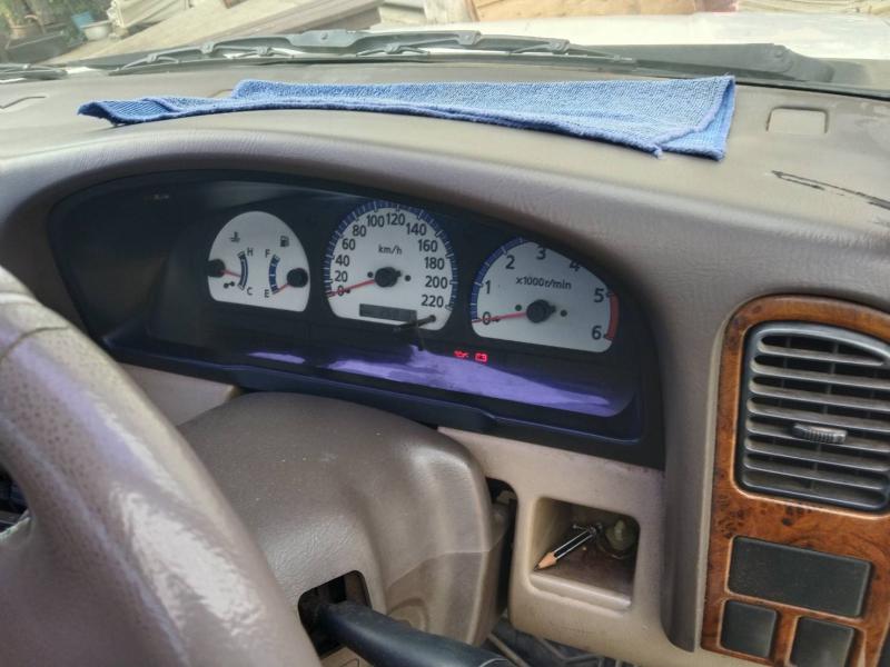 NISSAN ฟรอนเทีย 2002