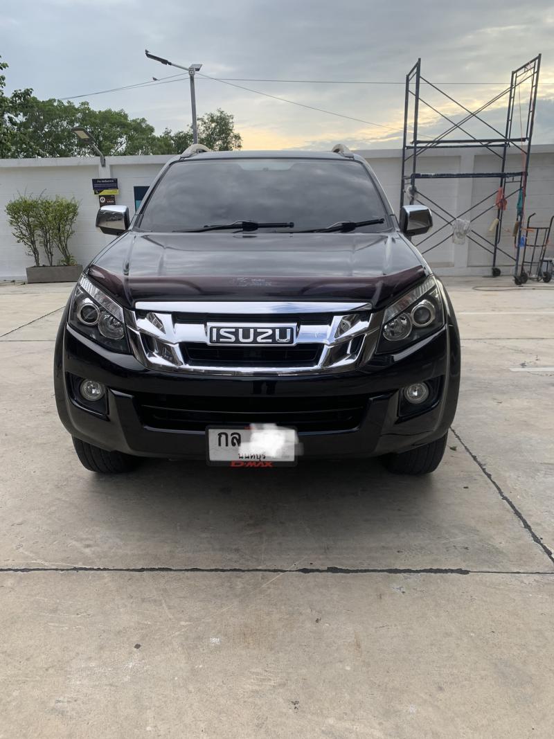 ISUZU V-cross 2013