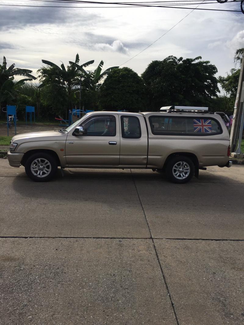 TOYOTA Hilux Tiger 2002