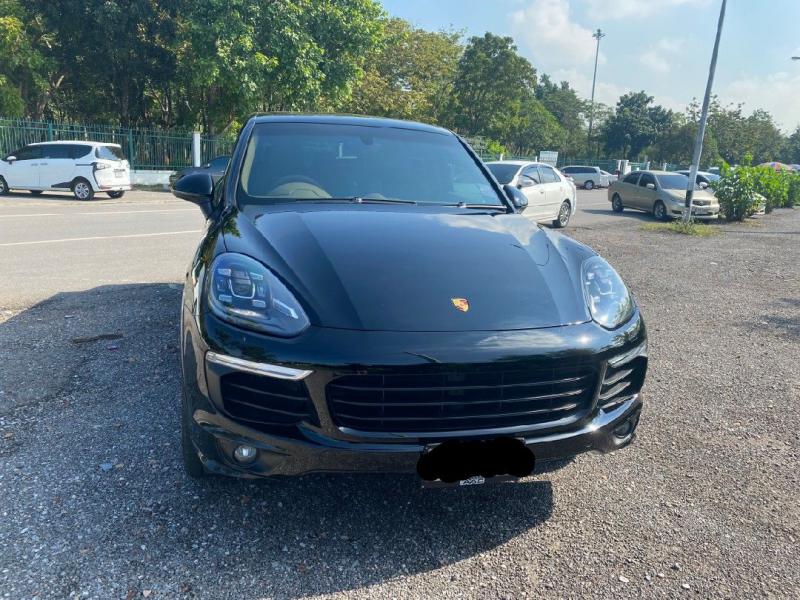 PORSCHE Cayenne 2017