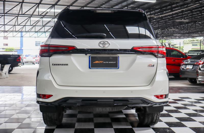 TOYOTA FORTUNER 2.4 LEGENDE 2021