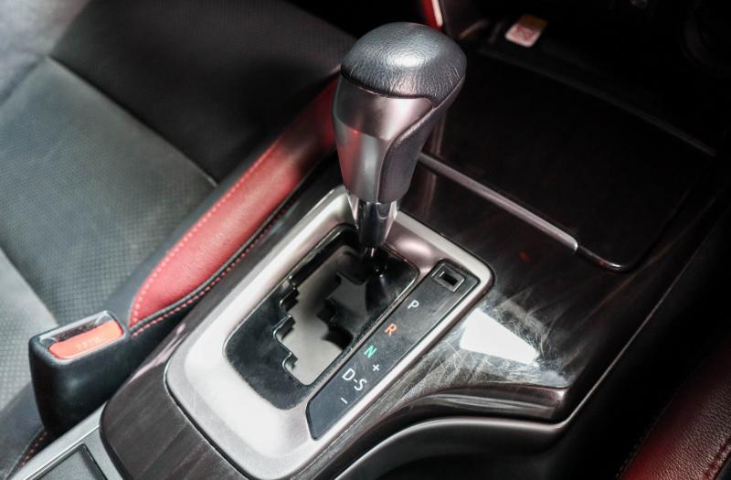 TOYOTA FORTUNER 2.4 LEGENDE 2021