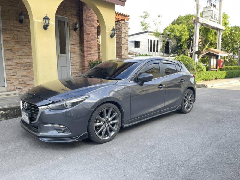 MAZDA 3 2017