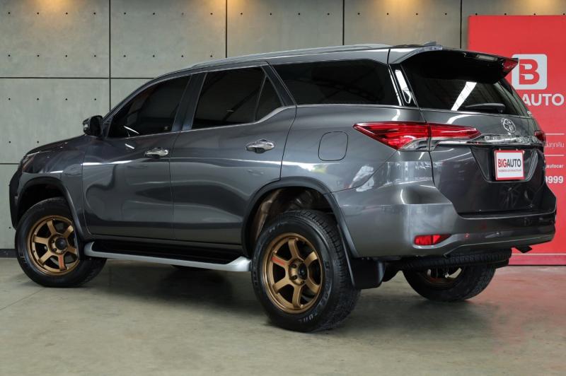 TOYOTA Fortuner 2017