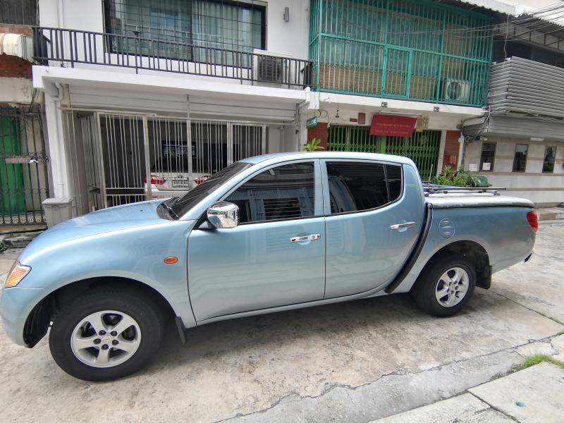 MITSUBISHI Triton 2006