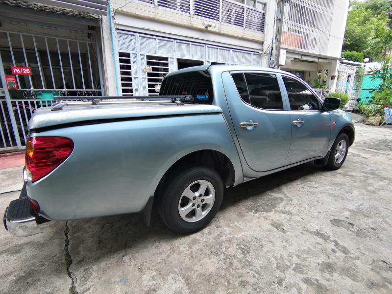 MITSUBISHI Triton 2006